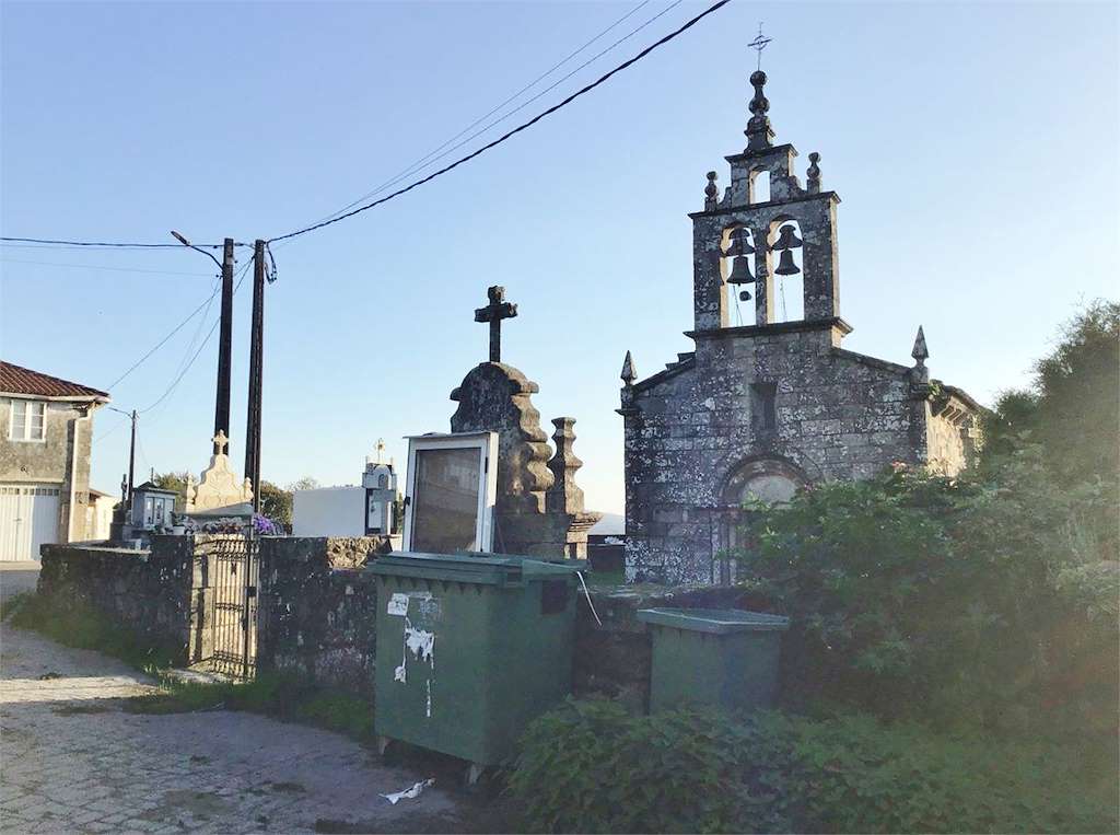 Iglesia de Santa María de Olveda en Antas de Ulla