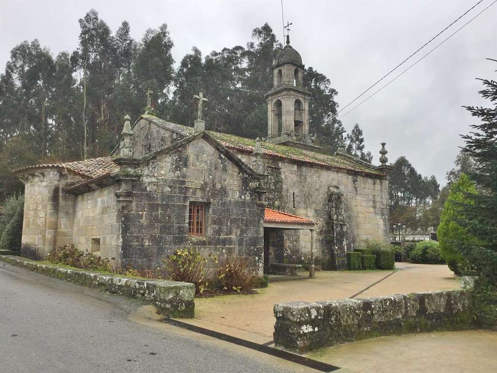 Iglesia de Santa María de Paradela en Meis