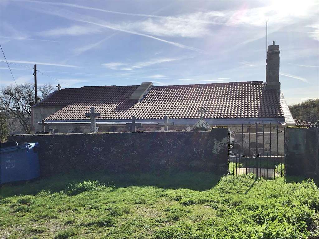 Iglesia de Santa María de Seteventos en O Saviñao