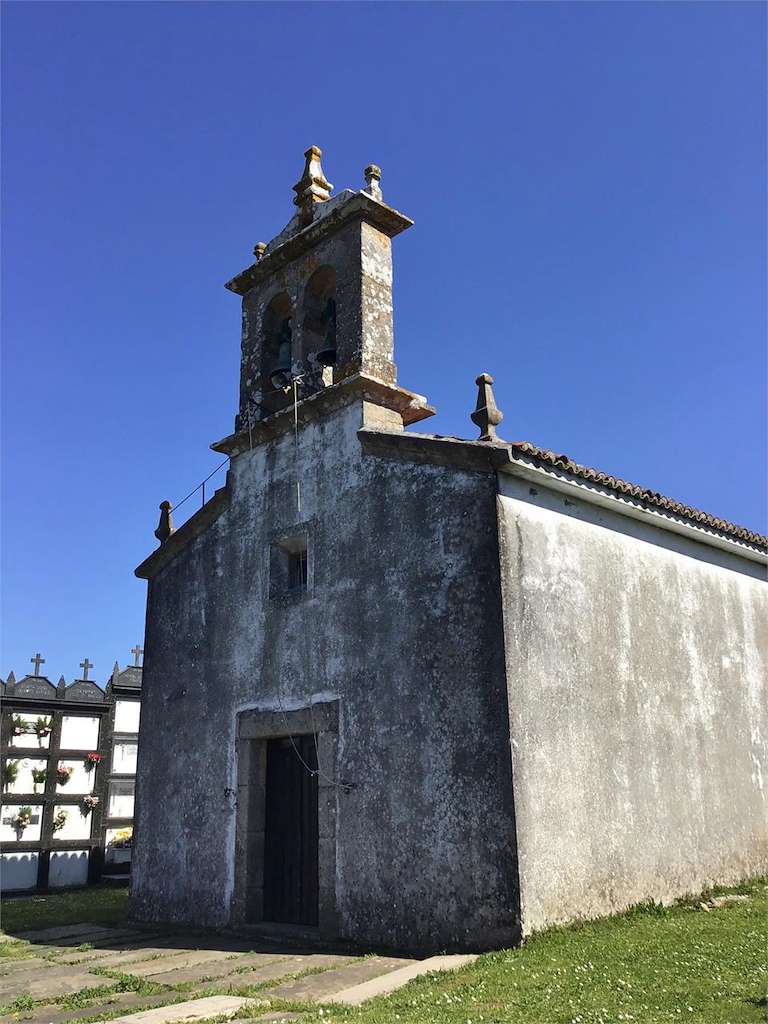 Iglesia de Santaia de Probaos en Oza Cesuras