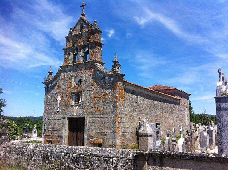 Iglesia de Santiago Da Rabeda en Taboadela