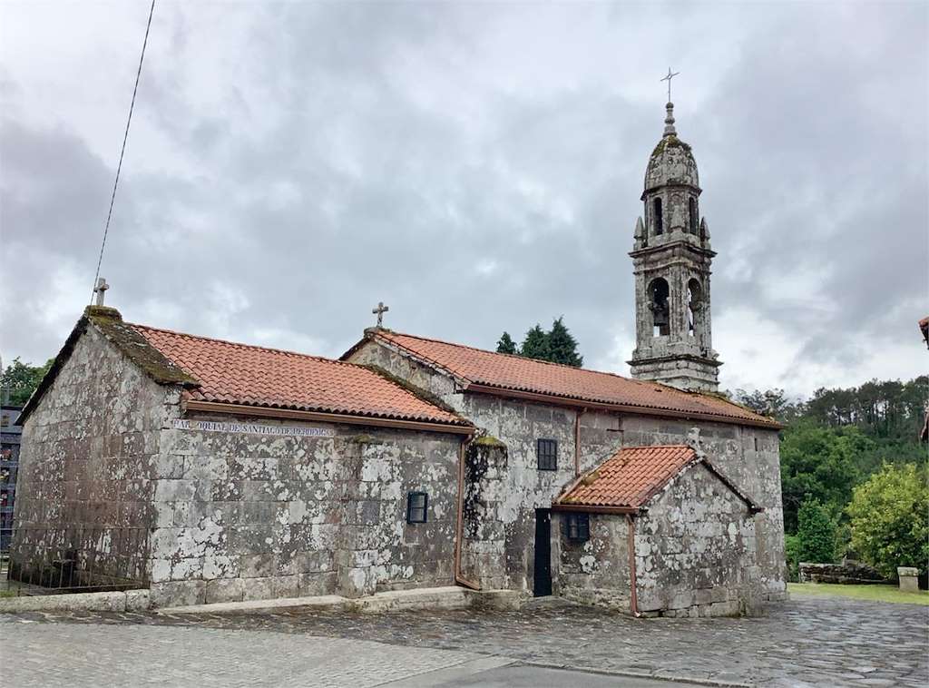 Iglesia de Santiago de Berdeogas en Dumbría
