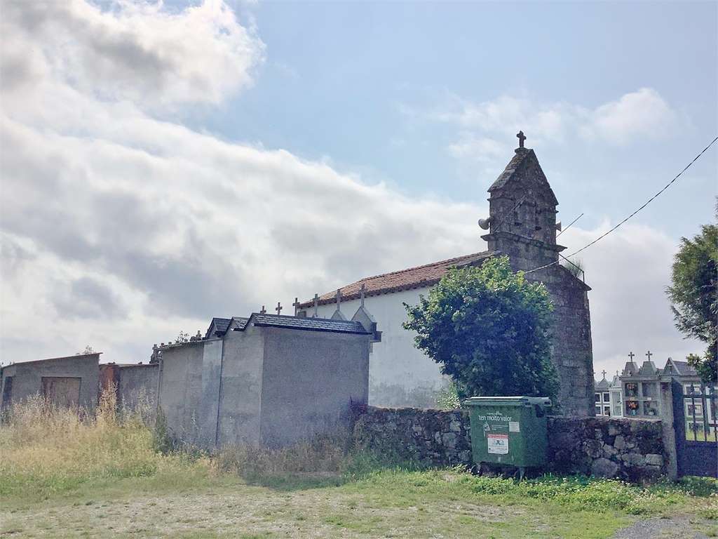 Iglesia de Santiago de Espasantes en Pantón