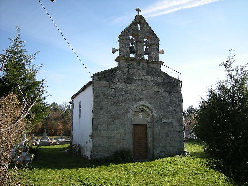 Iglesia de Santiago de Espasantes en Pantón