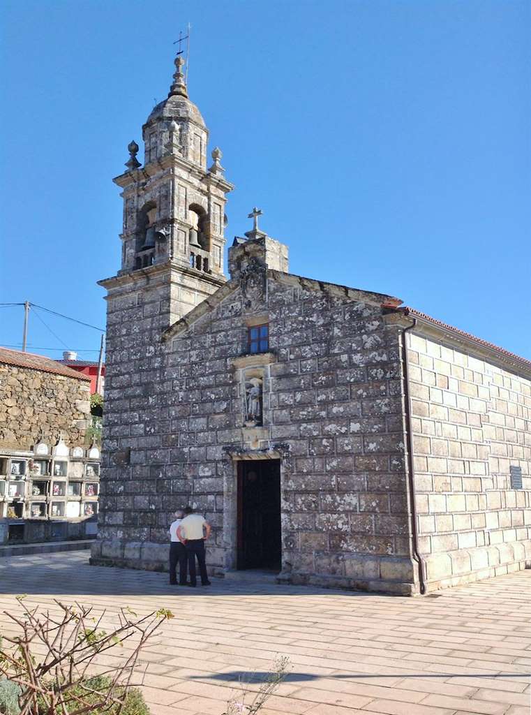 Iglesia de Santiago de Lampón en Boiro