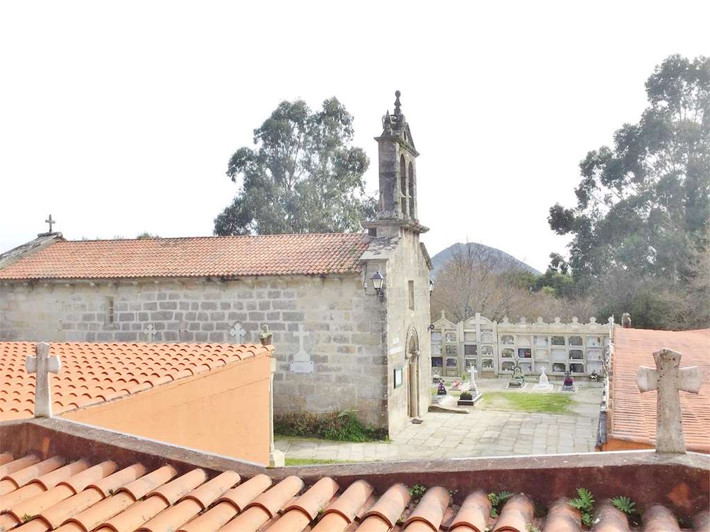 Iglesia de Santiago de Louro en Muros