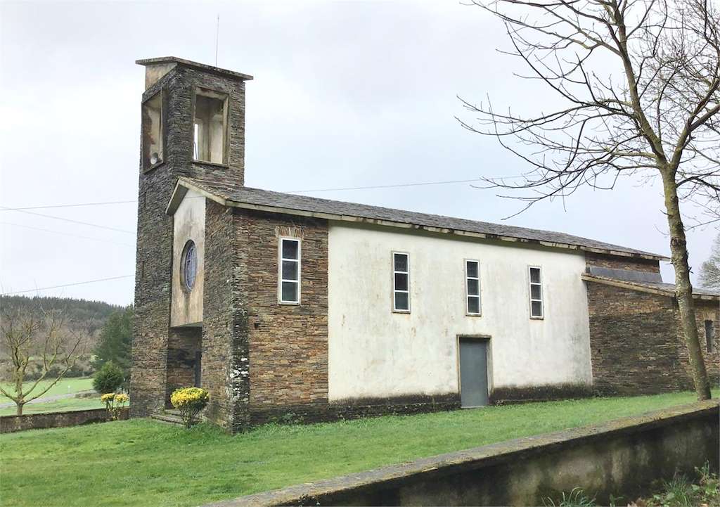 Iglesia de Santiago de Ribas de Miño en O Páramo