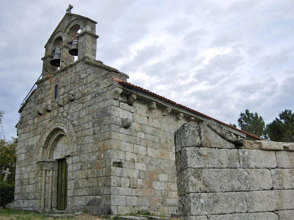 Iglesia de Santo André de Abelenda das Penas en Carballeda de Avia