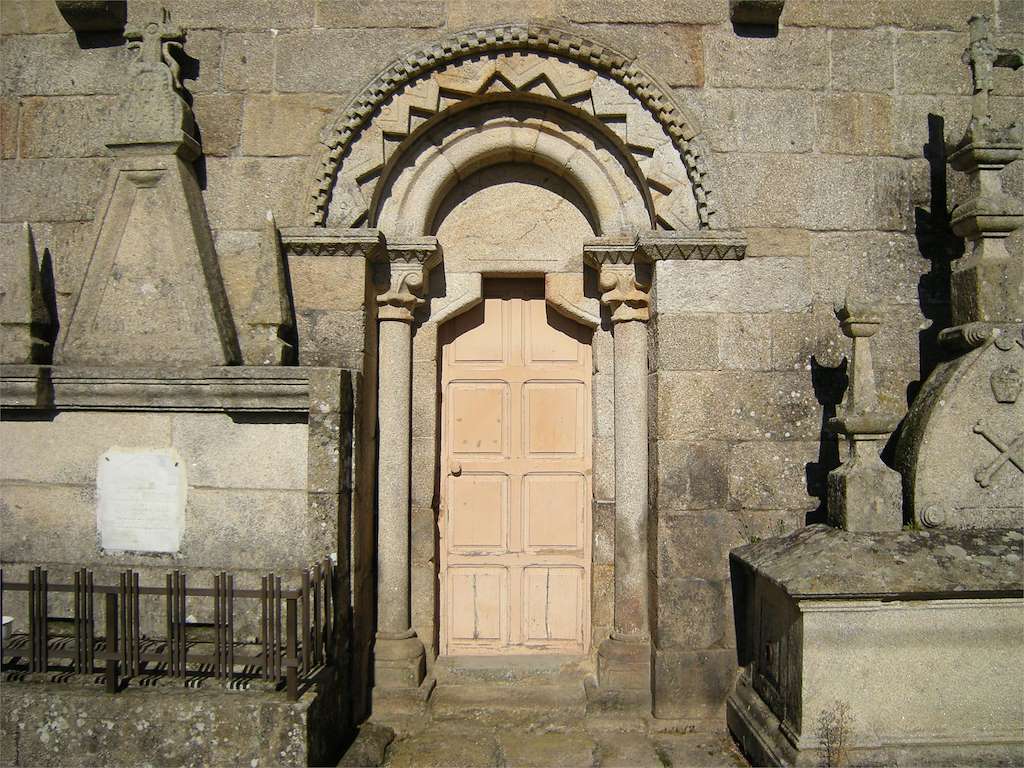Iglesia de Santo André de Guillamil en Rairiz de Veiga