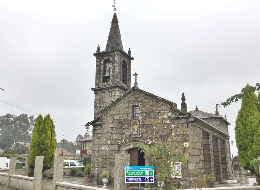 Iglesia de Santo Tomé de Parderrubias en Salceda de Caselas