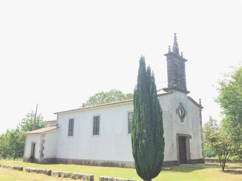 Iglesia de Santo Tomé Vilarromariz en Oroso