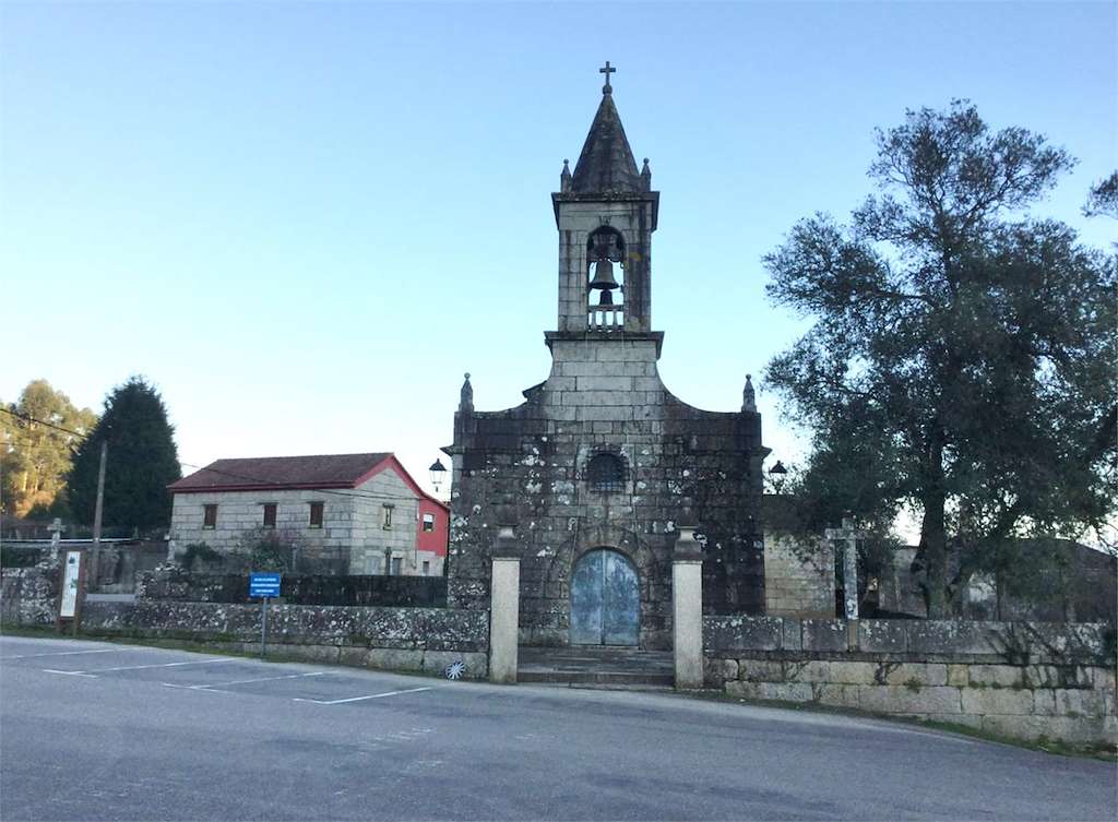 Iglesia de Santos Xusto e Pastor de Entenza en Salceda de Caselas