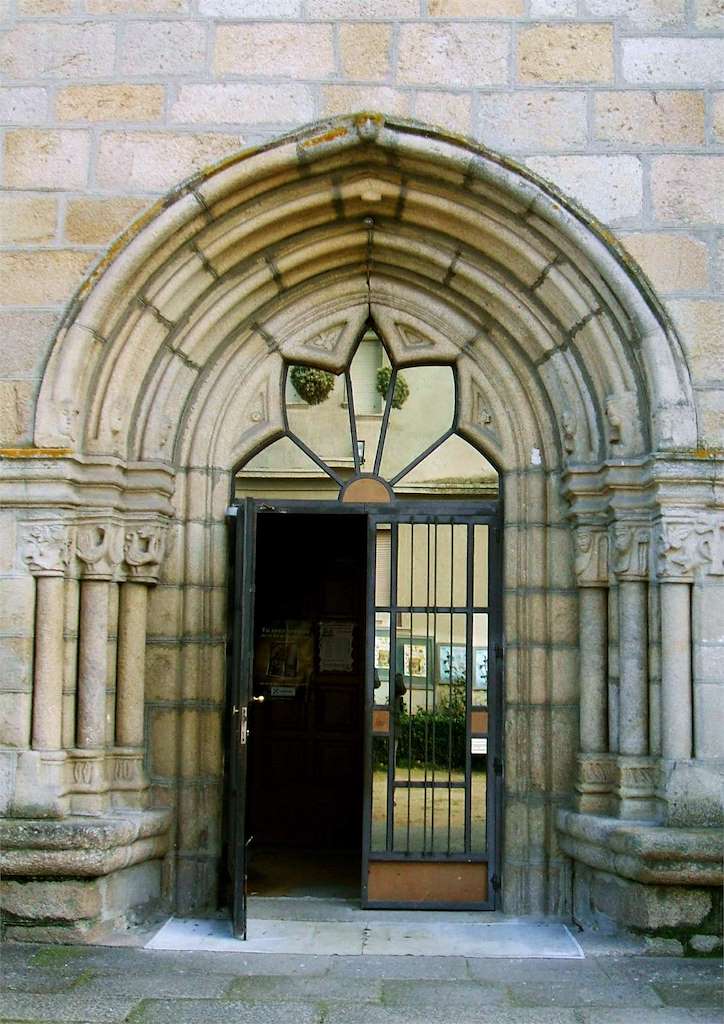 Iglesia La Santísima Trinidad en Ourense