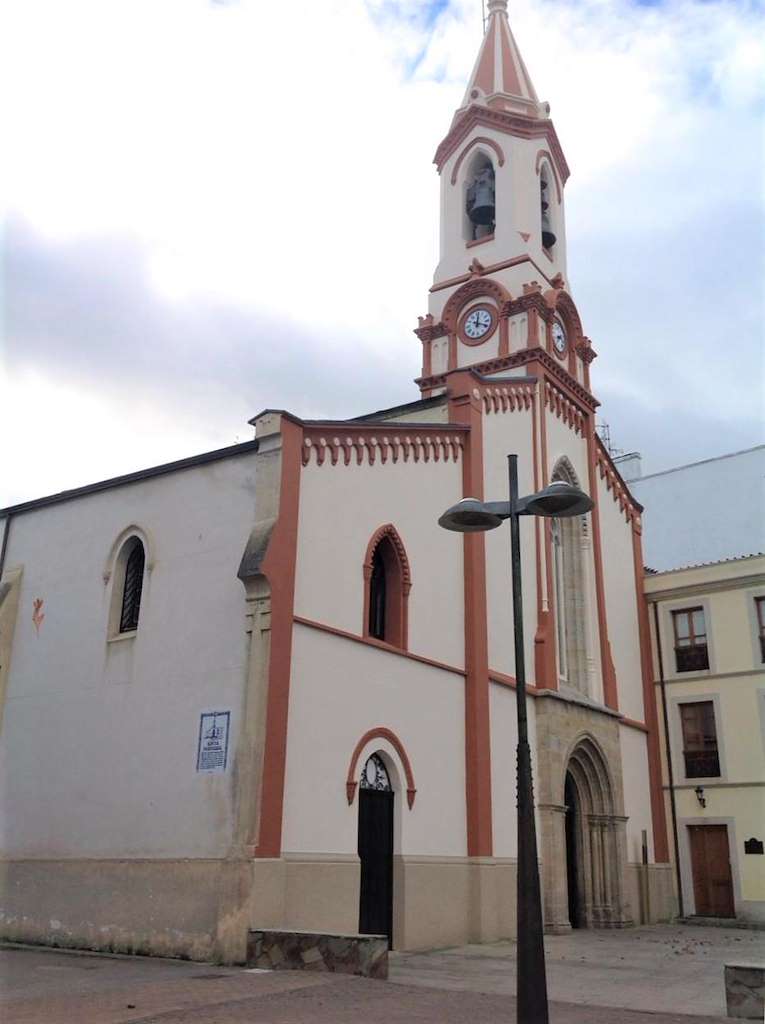 Iglesia Parroquial de Santa María del Campo en Ribadeo