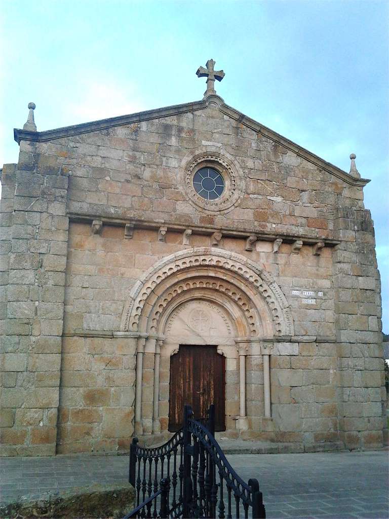 Iglesia San Tirso de Oseiro en Arteixo