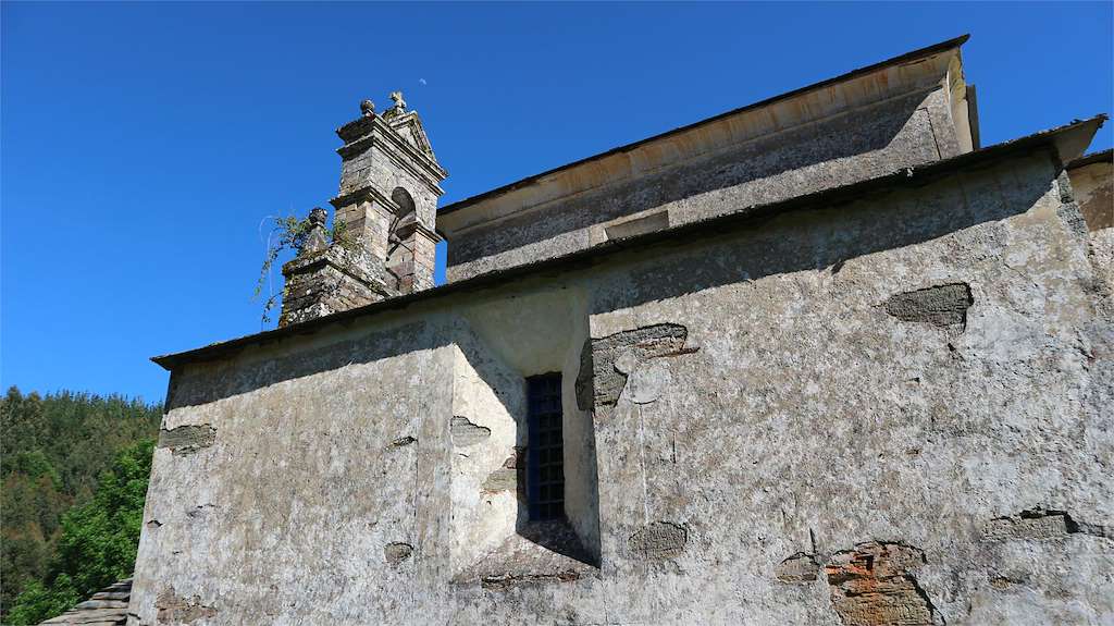 Iglesia San Xoán de Os Vaos en A Ribeira de Piquín