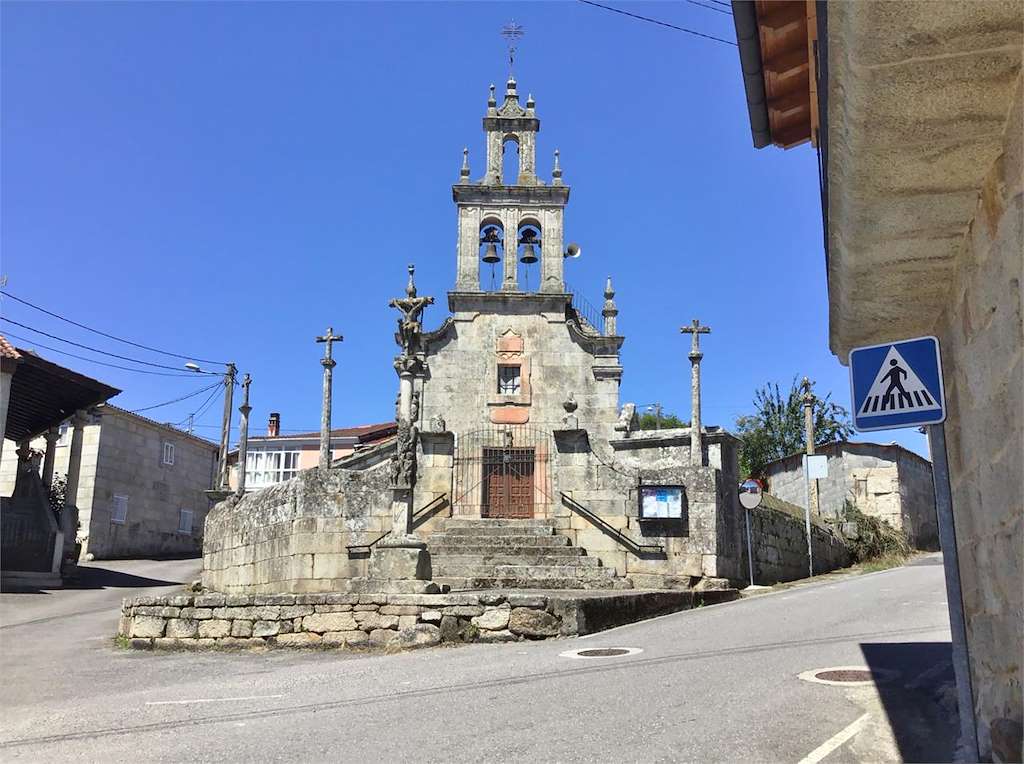 Iglesia Santa María de Almoite en Baños de Molgas