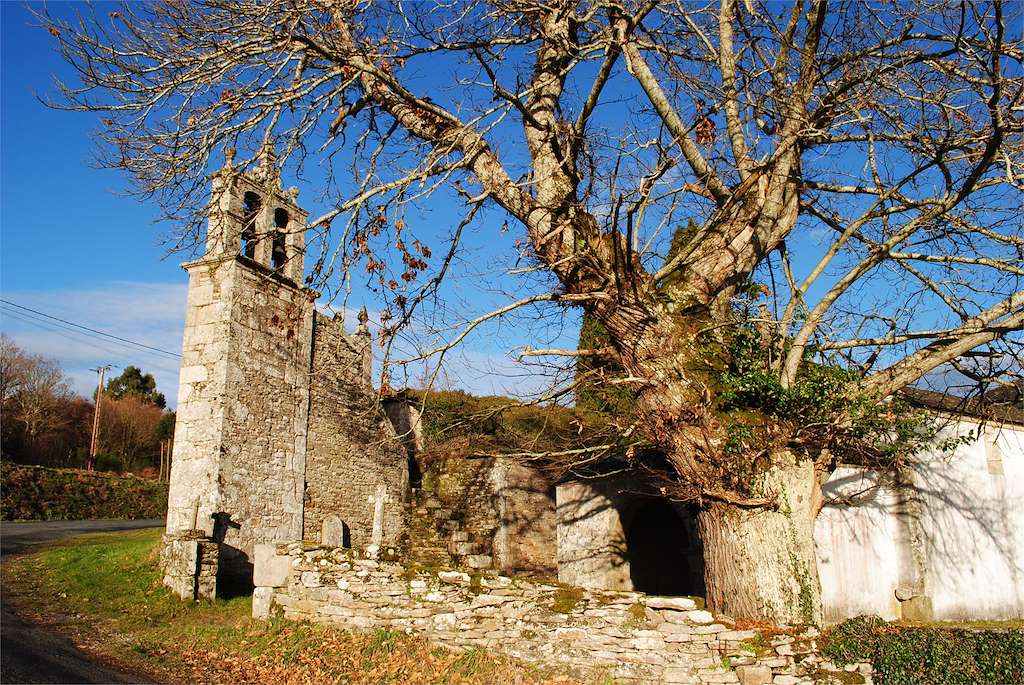 Iglesia Santa María de Carballido en Vilalba