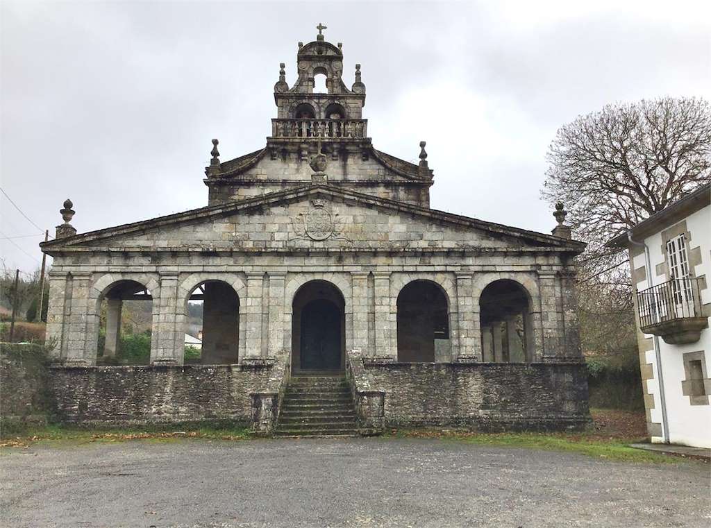 Iglesia Santa María de Vilabade en Castroverde