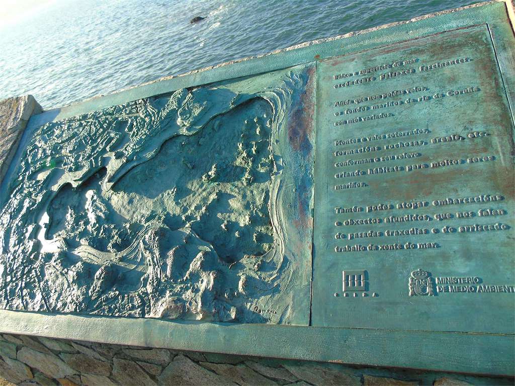 Isla y Castillo Santa Cruz de Oleiros