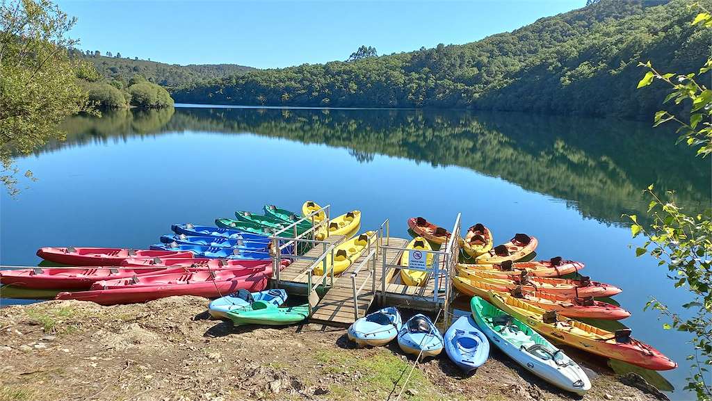 Kayaks y Senderismo Fragas do Eume en Monfero