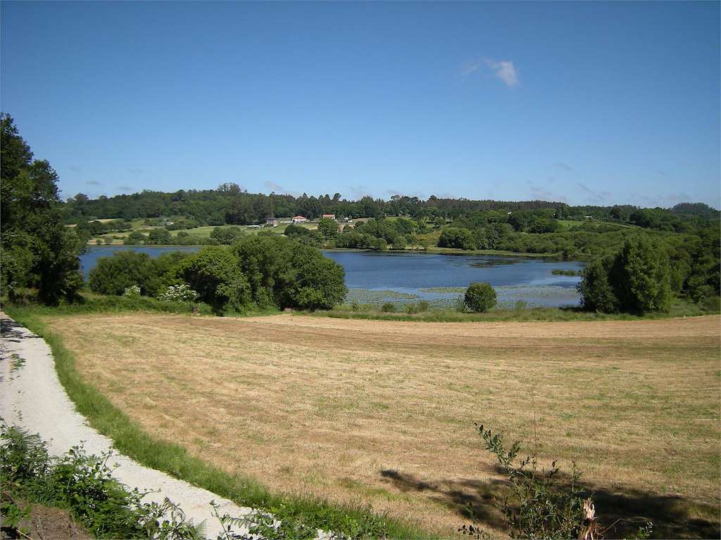 Lagoa de Millares en Sobrado