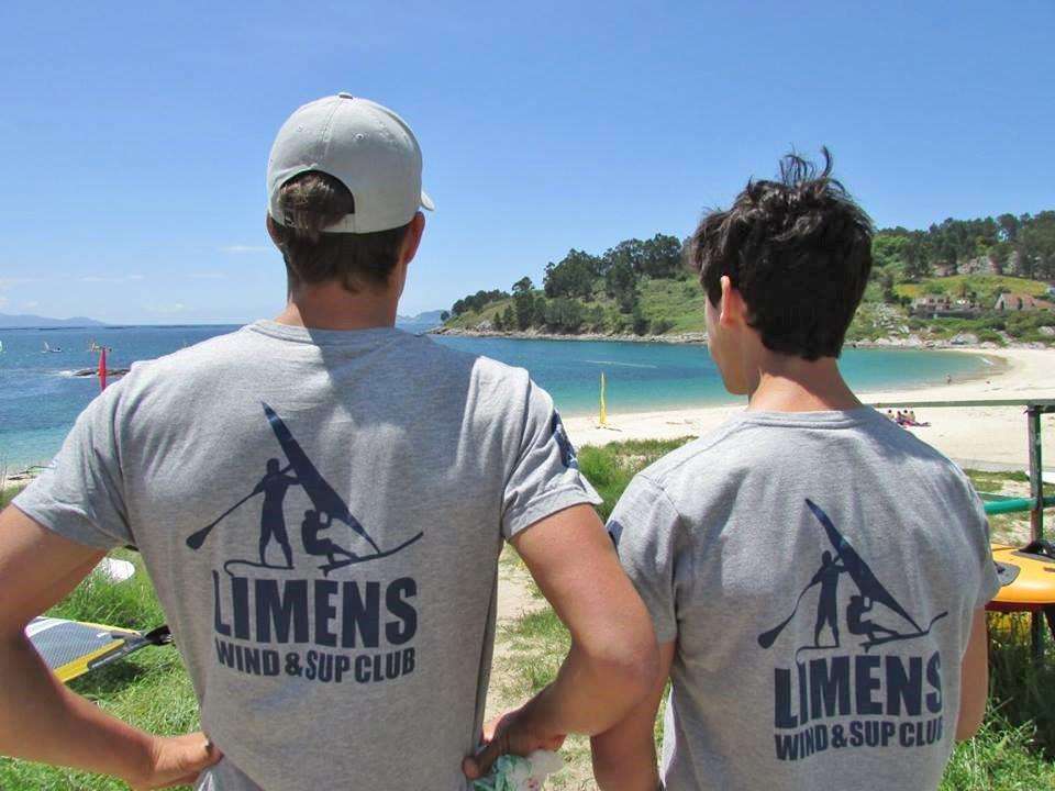 Liméns Wind & Sup Club en Cangas de Morrazo
