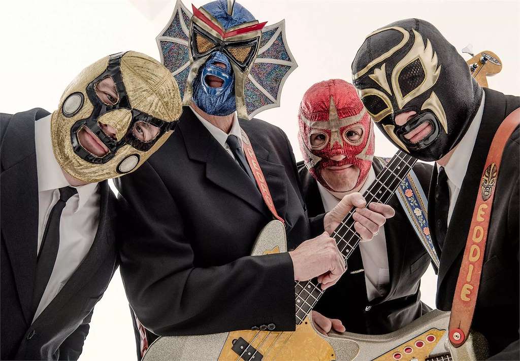 Los Straitkackets y Mad Martin Trio (2025) en Santiago de Compostela