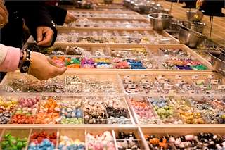 Fechas, información, programa, cartel, imágenes, mapa y ubicación de Mercadillo de Portonovo (2024)  en  Sanxenxo