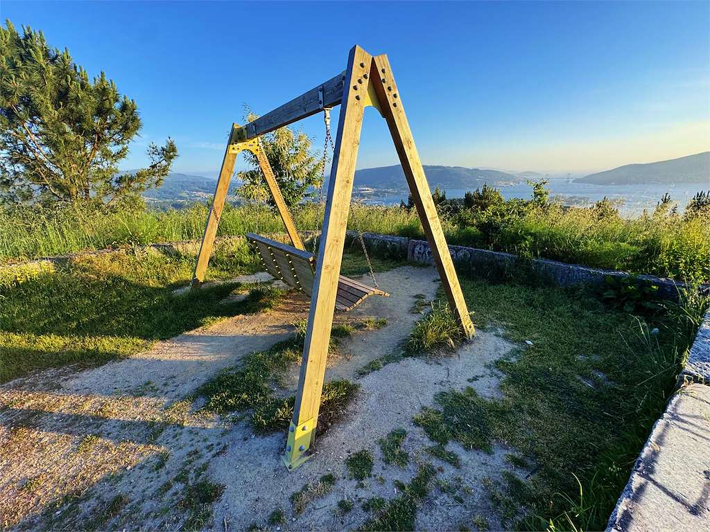 Mirador Alto da Cabaleira - Columpio de Soutoxuste en Redondela