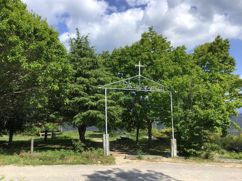 Mirador de O Santo Aparecido en Pazos de Borbén