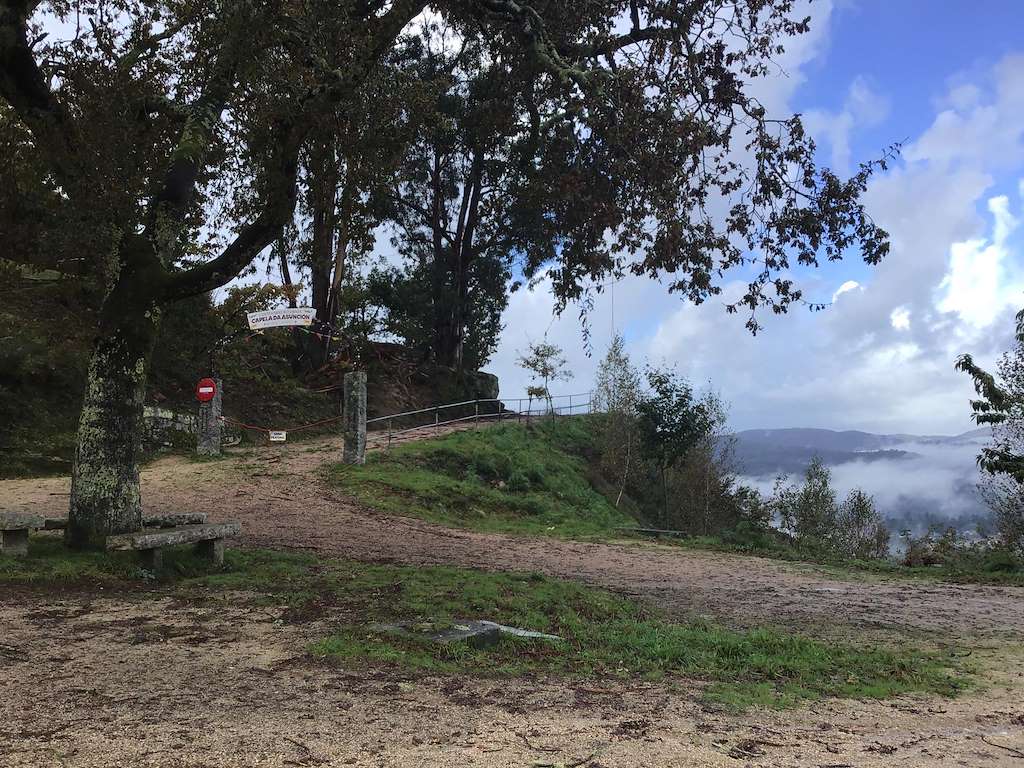 Mirador do Monte Castelo e Capela da Asunción en Salvaterra do Miño