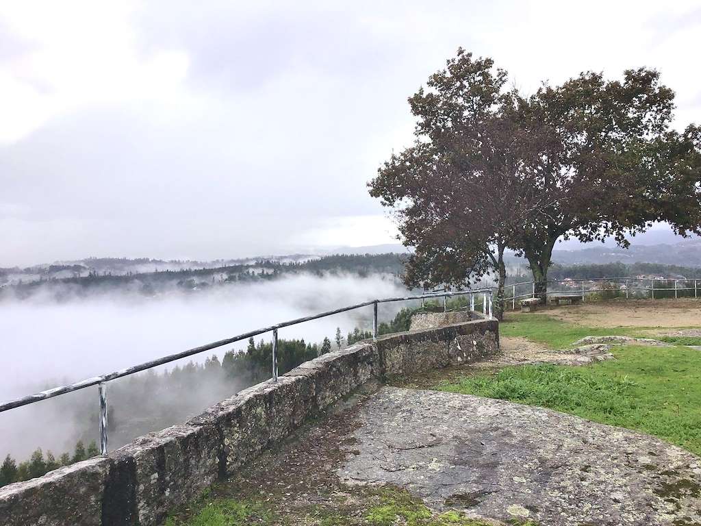 Mirador do Monte Castelo e Capela da Asunción en Salvaterra do Miño