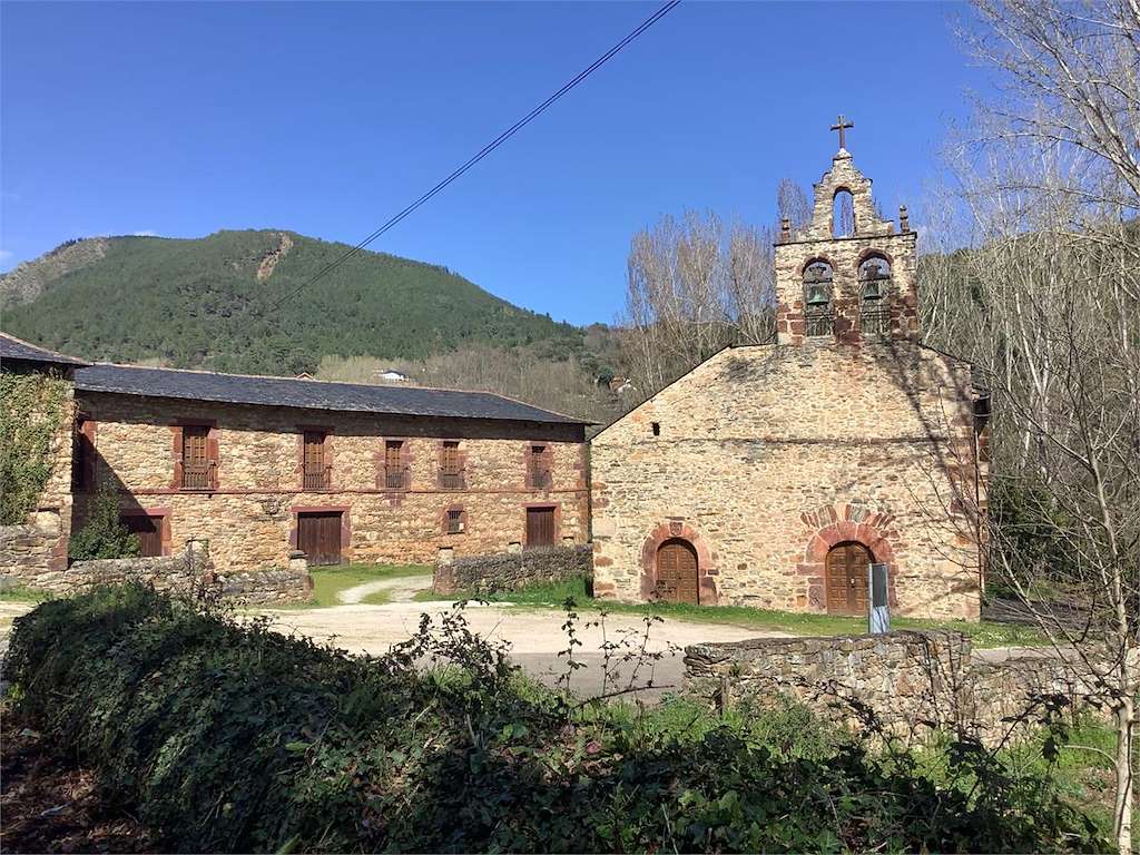 Monasterio de San Miguel de Xagoaza en O Barco de Valdeorras
