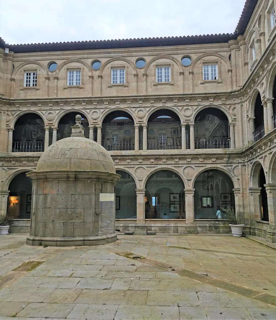 Monasterio de San Vicente do Pino en Monforte de Lemos