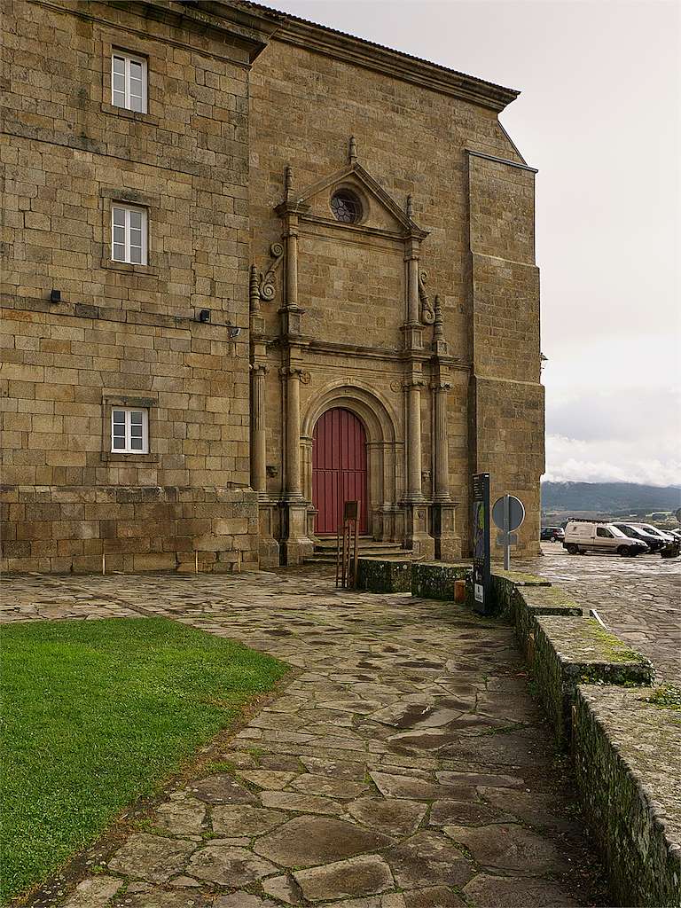 Monasterio de San Vicente do Pino en Monforte de Lemos