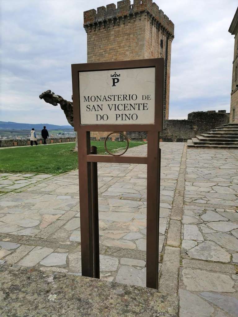 Monasterio de San Vicente do Pino en Monforte de Lemos