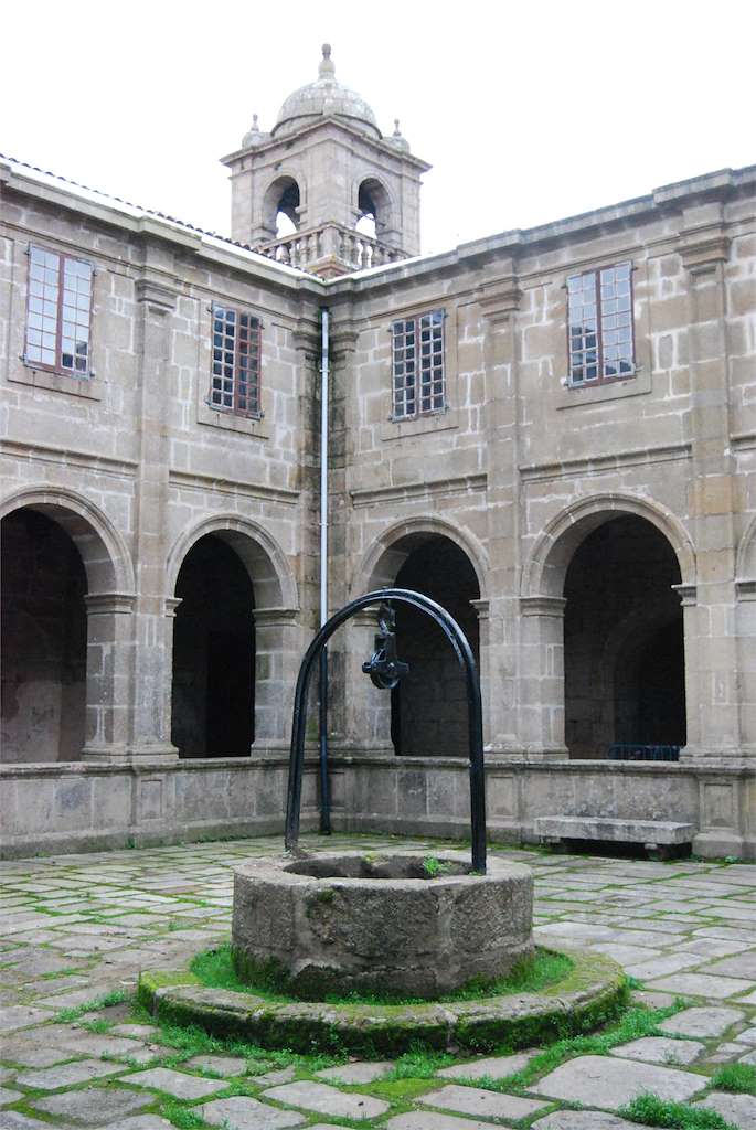 Monasterio de Santa Catalina de Montefaro en Ares