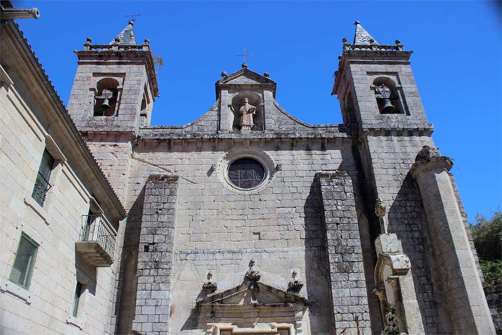 Monasterio de Santo Estevo en Nogueira de Ramuín
