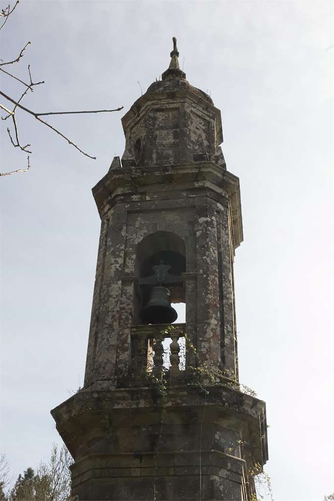 Monasterio de Toxosoutos en Lousame