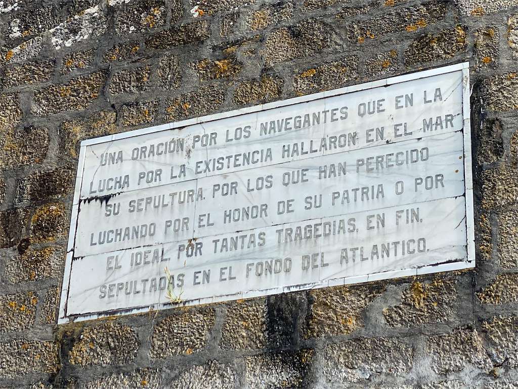 Monumento a la Marina Universal en Nigrán