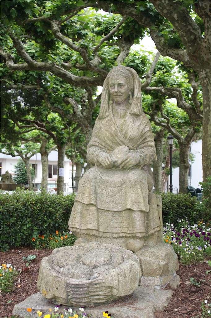 Monumento a las Queixeiras en Arzúa