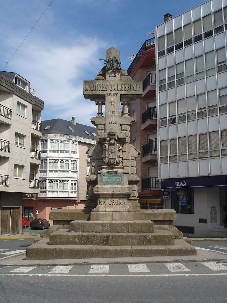 Monumento a Os Mártires en Carral