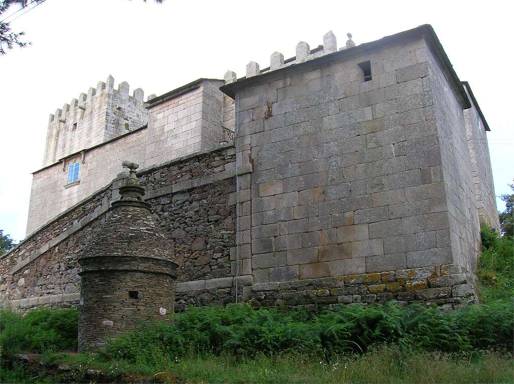 Museo- Fortaleza San Paio de Narla en Friol