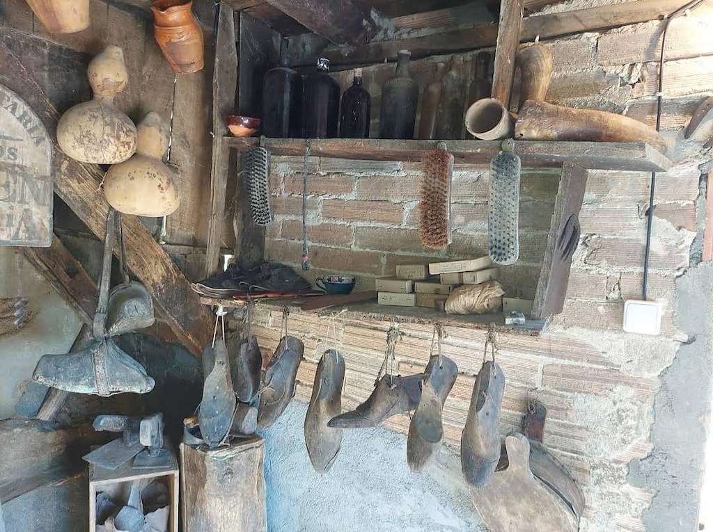 Museo O Taller do Zapateiro en Maceda