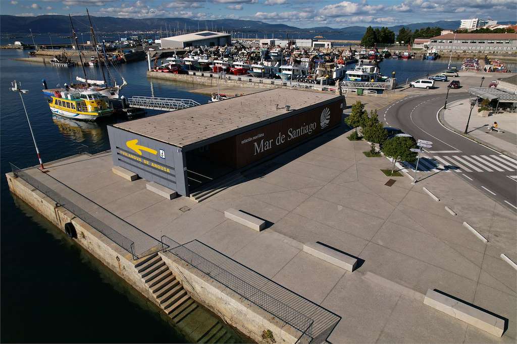 Oficina de Turismo - Estación Marítima Mar de Santiago en Vilanova de Arousa