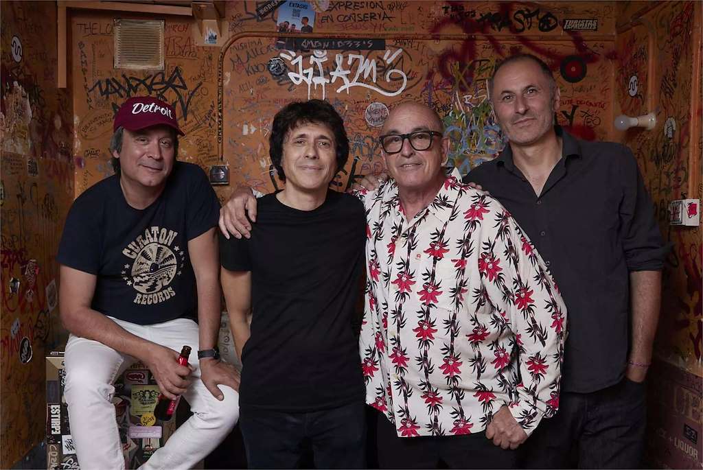 Paul Collins tocando The Nerves and The Beat (2026) en Santiago de Compostela