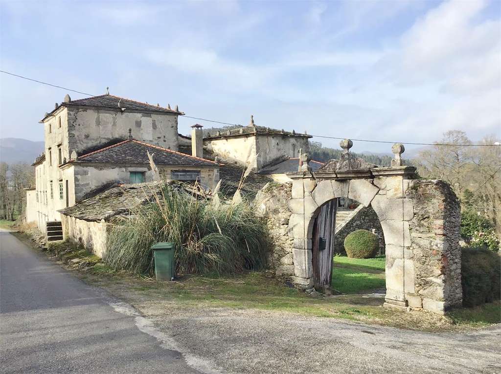 Pazo de Carrocide en Alfoz do Castrodouro