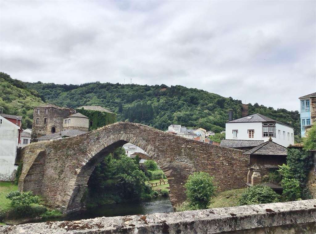 Penedo da Forca en Navia de Suarna