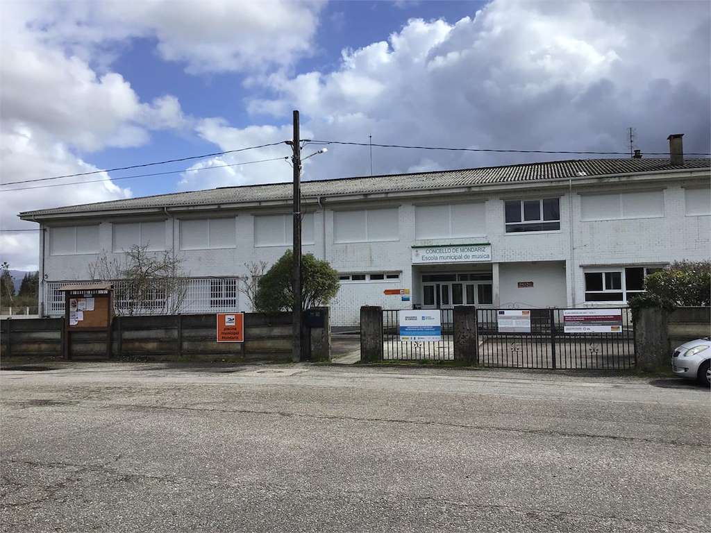 Piscina Municipal de Mondariz